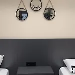 Jons & Grace Apart Otel