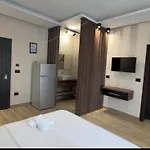 Apart Otel Jons & Grace Velipojë