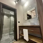 Jons & Grace Apart Otel