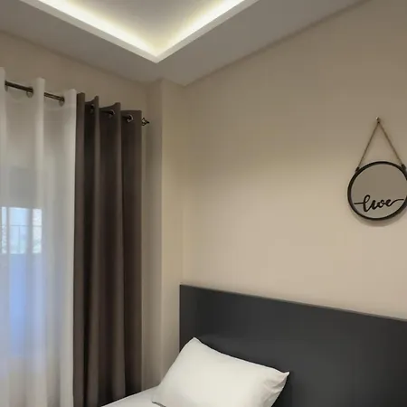 Jons & Grace Velipojë