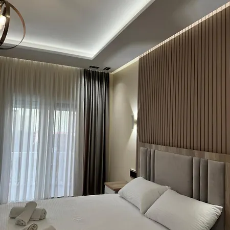 Jons & Grace Aparthotel *