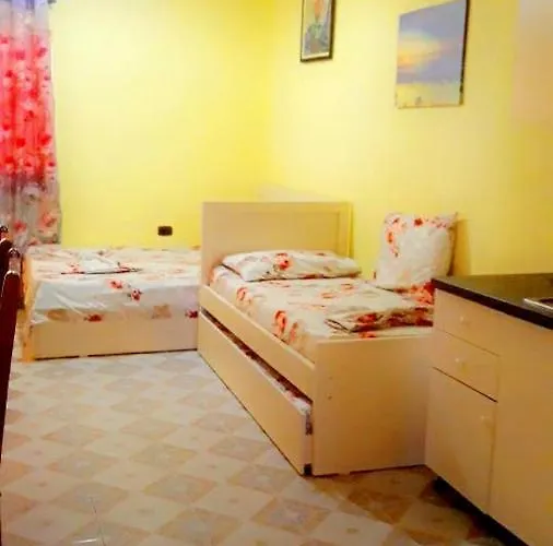 Jons & Grace Velipojë