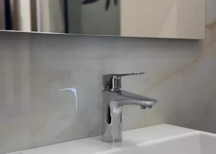 Jons & Grace Velipojë